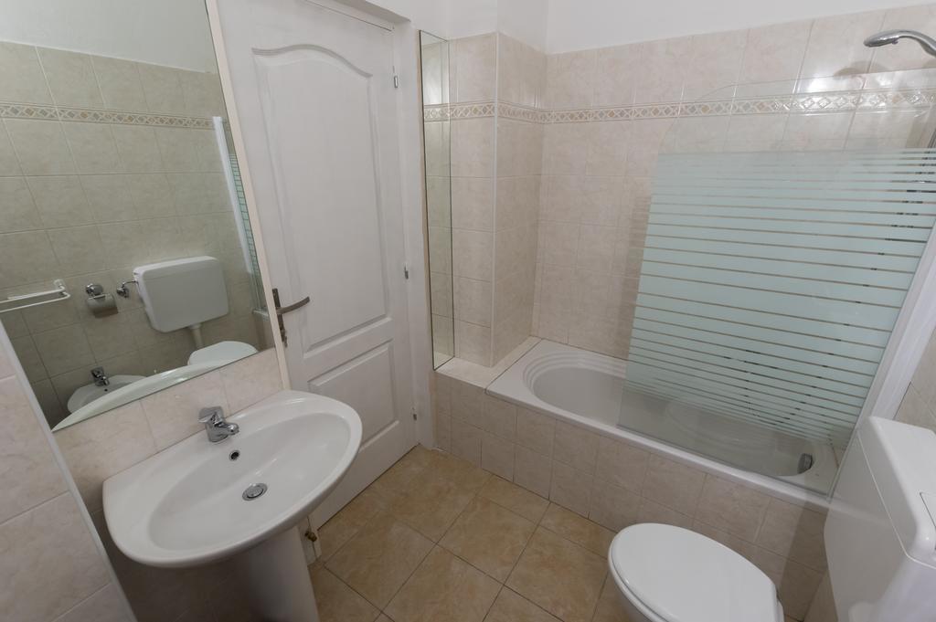 Cavour Guest House Ventimiglia Exterior photo